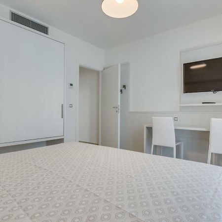 Apartaments Suites Ambassador Caorle Luaran gambar