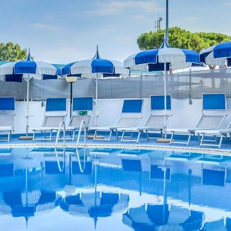 Apartaments Suites Ambassador Caorle Luaran gambar