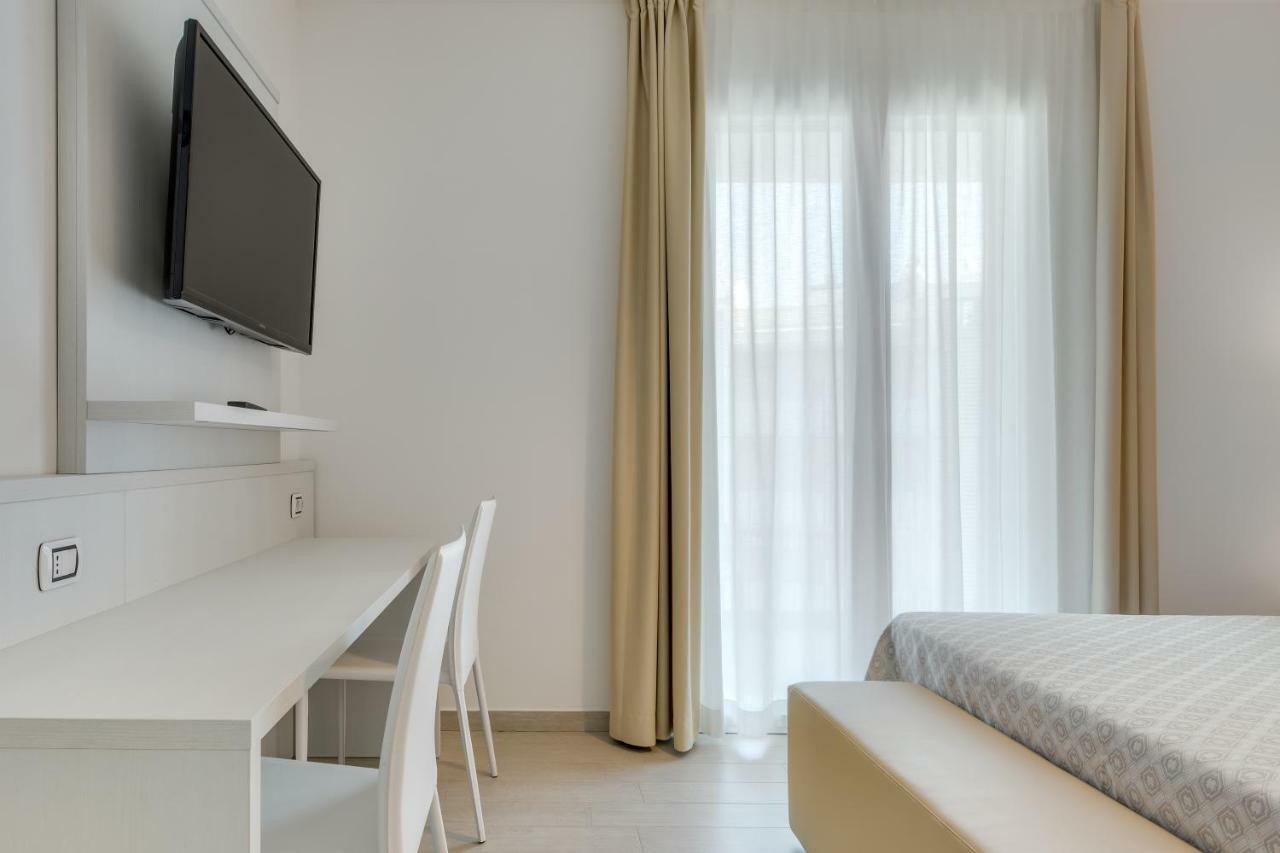 Apartaments Suites Ambassador Caorle Luaran gambar