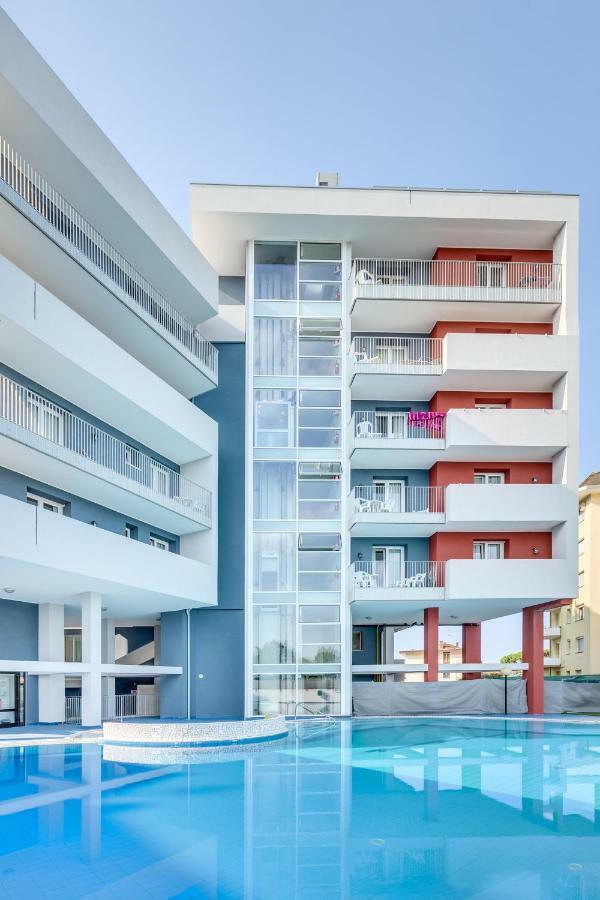 Apartaments Suites Ambassador Caorle Luaran gambar